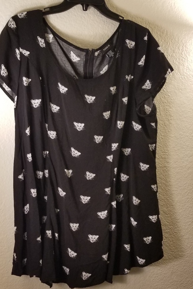 Snow Leopard Torrid Corset Style Top